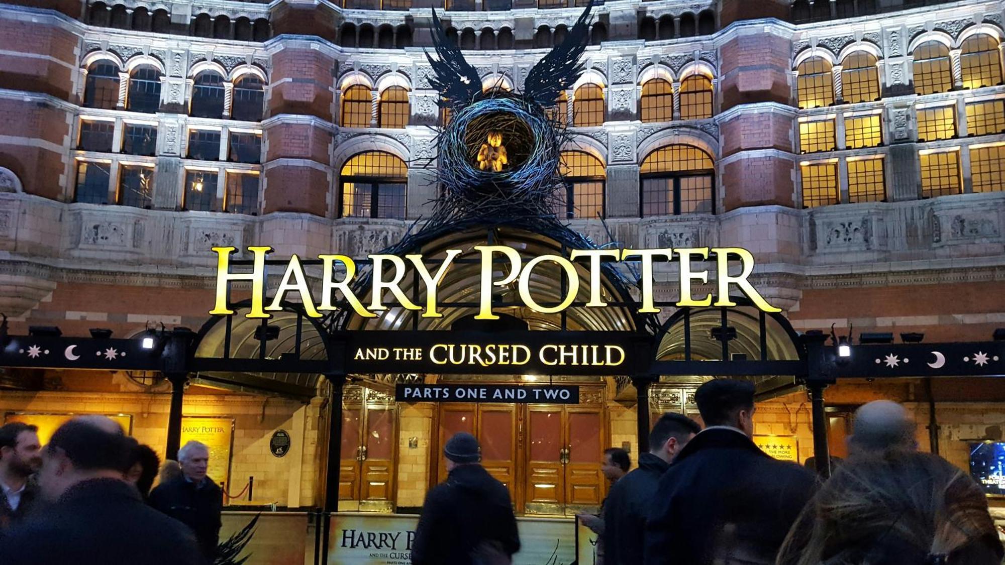 Cool Covent Garden Theatre Design Hub For Families Friends Couples Apartment London Ngoại thất bức ảnh